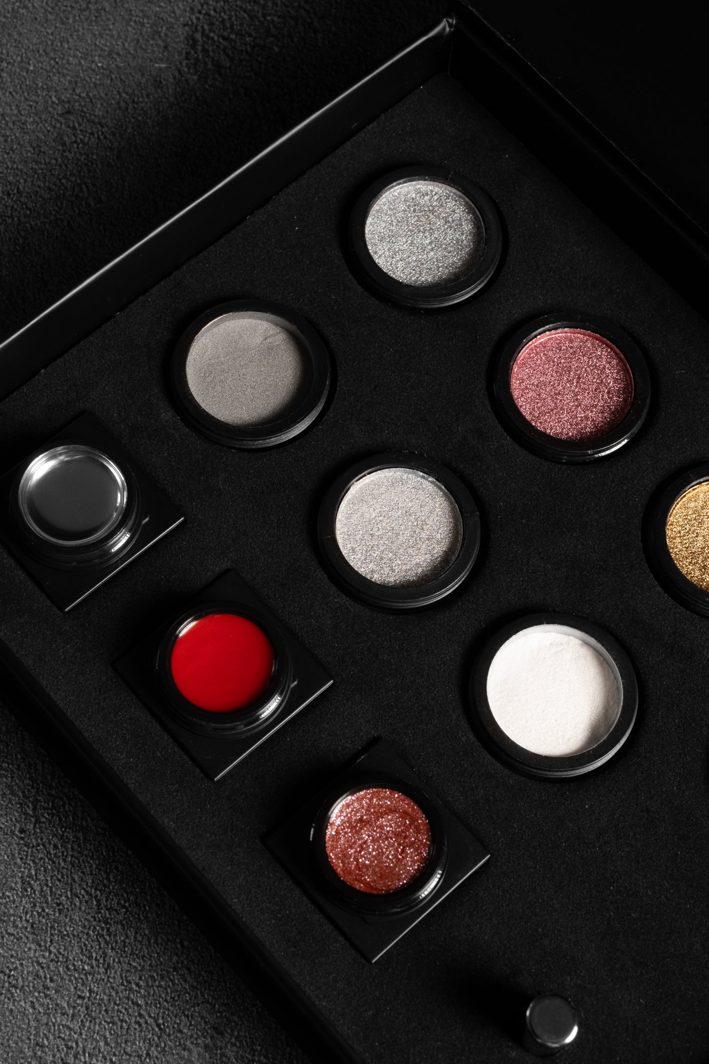 The Vault Nail art box x MANI PEDI